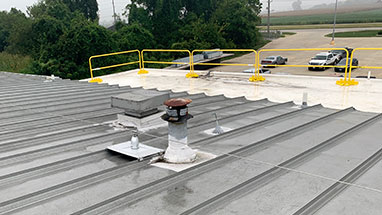 Non-Penetrating Rooftop Guardrail